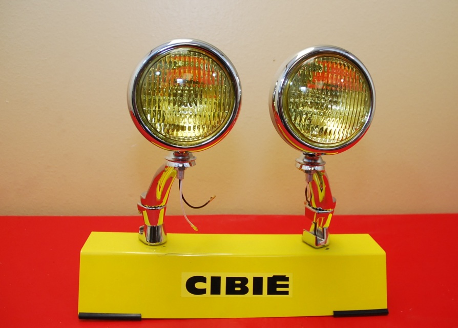 Pair 5 Quot Vintage Style Fog Lights Clear Or Amber And Clamp